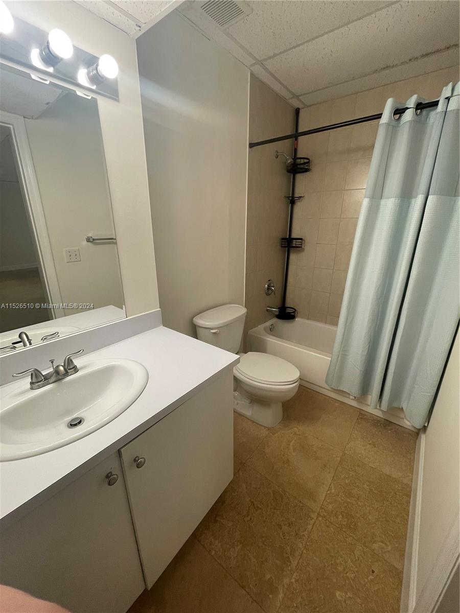 Miami, Florida 33145, ,1 BathroomBathrooms,Residentiallease,For Rent,A11526510