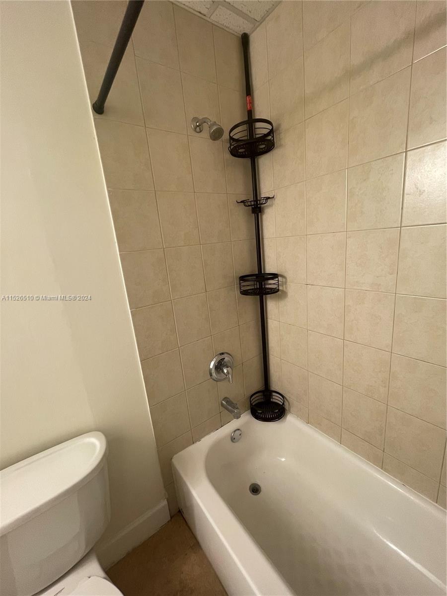 Miami, Florida 33145, ,1 BathroomBathrooms,Residentiallease,For Rent,A11526510
