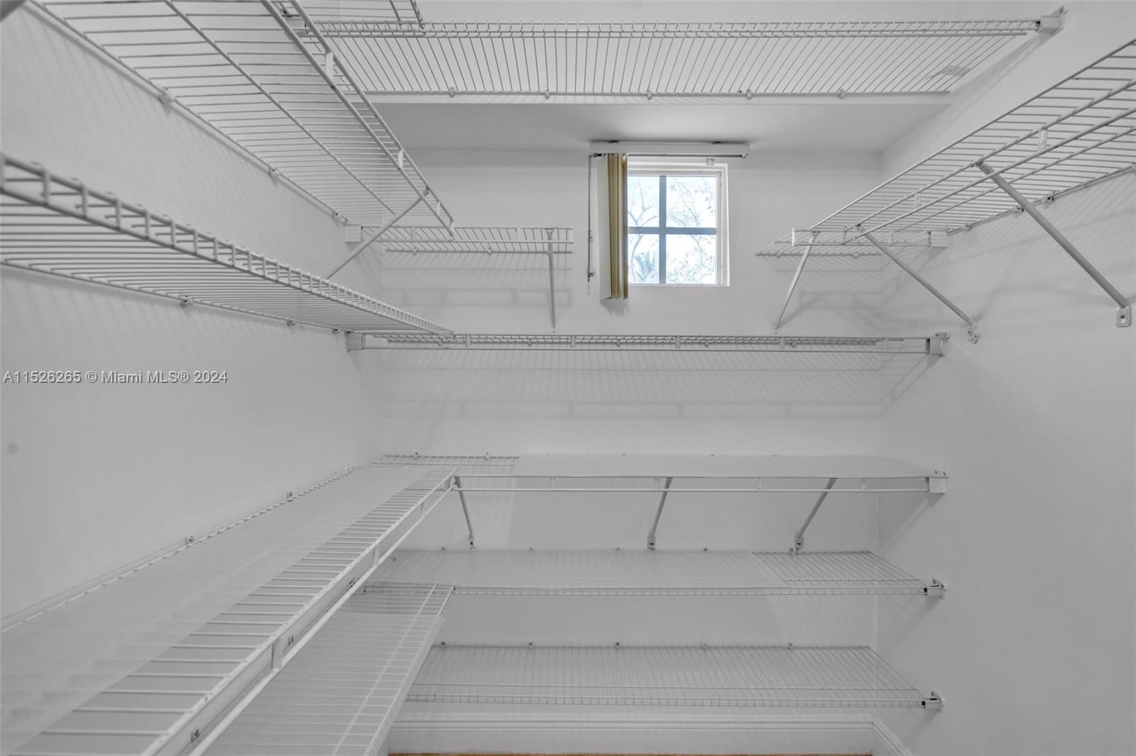 2921 NE 185th St 1203, Aventura, Florida 33180, 2 Bedrooms Bedrooms, ,2 BathroomsBathrooms,Residential,For Sale,2921 NE 185th St 1203,A11526265