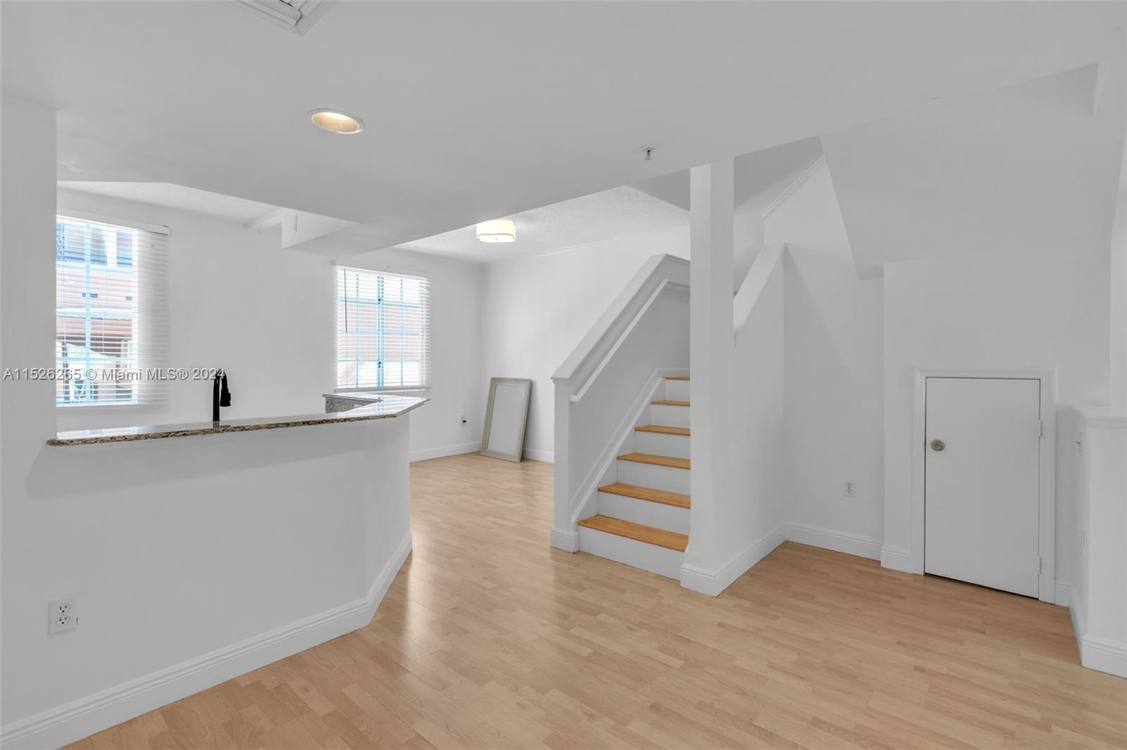 2921 NE 185th St 1203, Aventura, Florida 33180, 2 Bedrooms Bedrooms, ,2 BathroomsBathrooms,Residential,For Sale,2921 NE 185th St 1203,A11526265