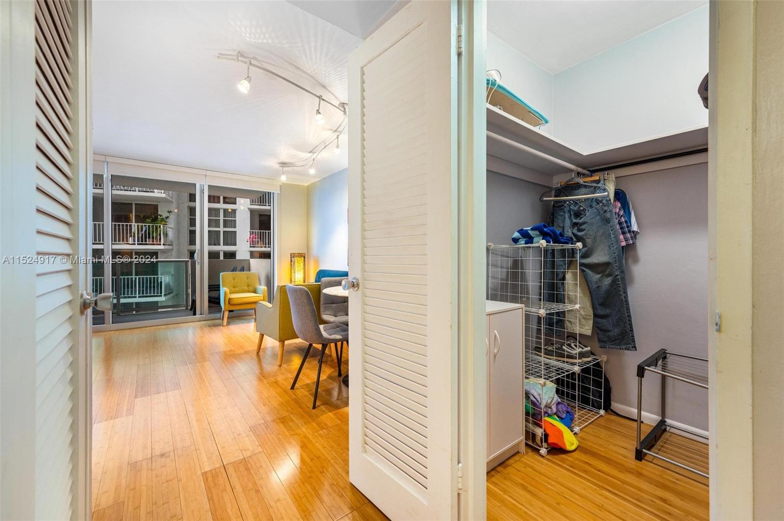 1200 West Ave 524, Miami Beach, Florida 33139, ,1 BathroomBathrooms,Residentiallease,For Rent,1200 West Ave 524,A11524917