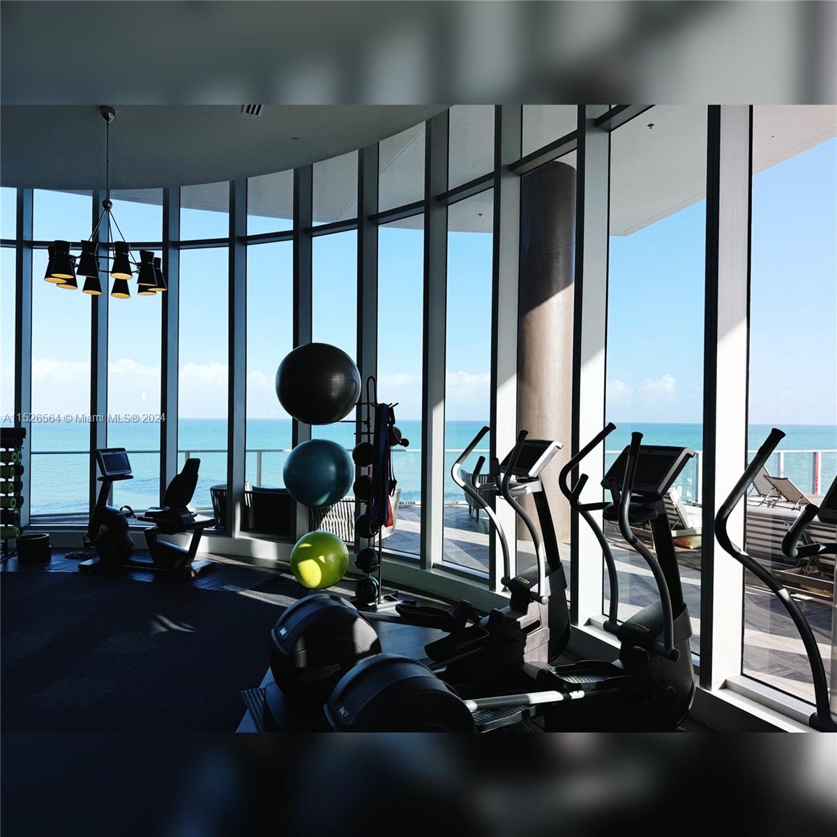 4111 S Ocean Dr 3709, Hollywood, Florida 33019, 1 Bedroom Bedrooms, ,1 BathroomBathrooms,Residential,For Sale,4111 S Ocean Dr 3709,A11526564