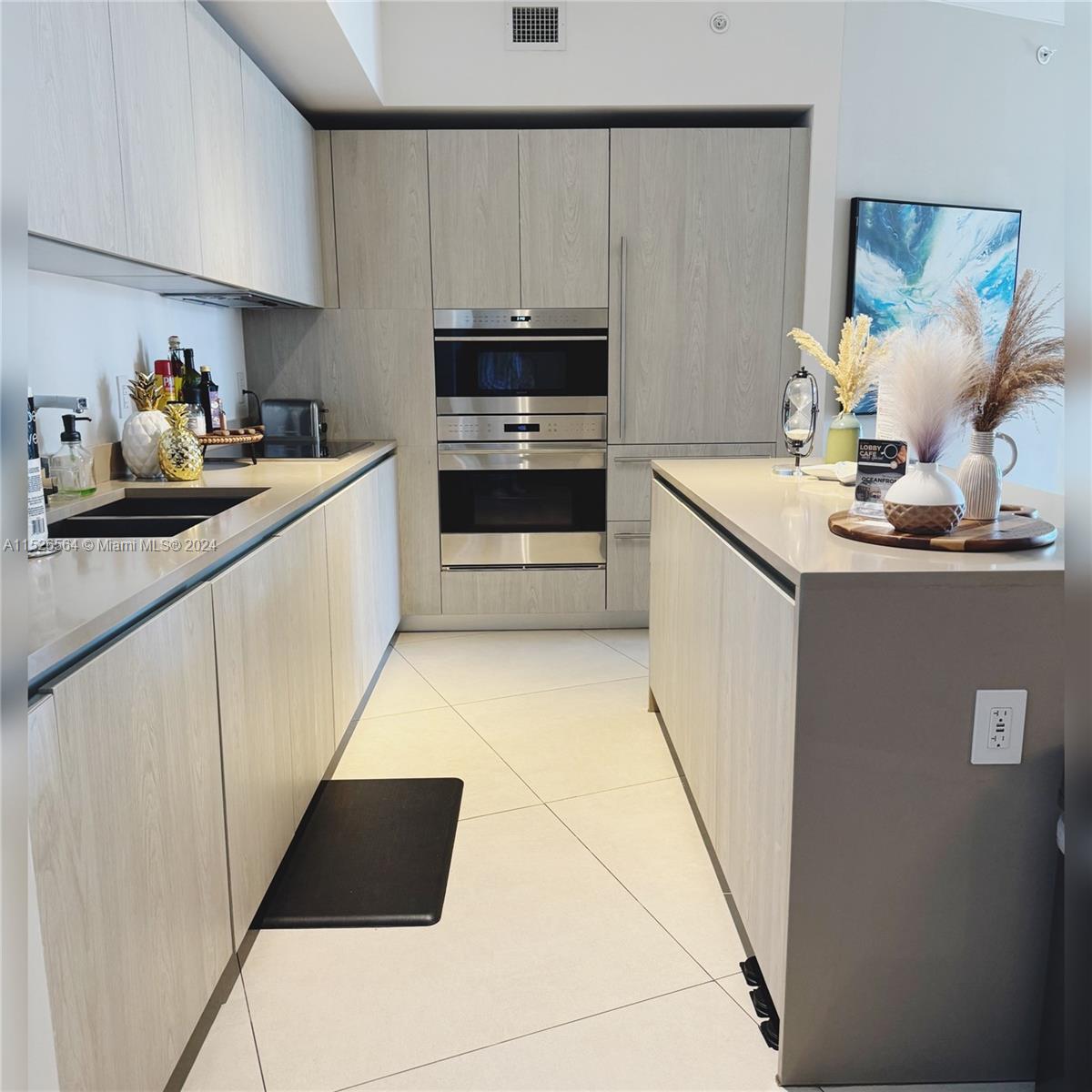 4111 S Ocean Dr 3709, Hollywood, Florida 33019, 1 Bedroom Bedrooms, ,1 BathroomBathrooms,Residential,For Sale,4111 S Ocean Dr 3709,A11526564