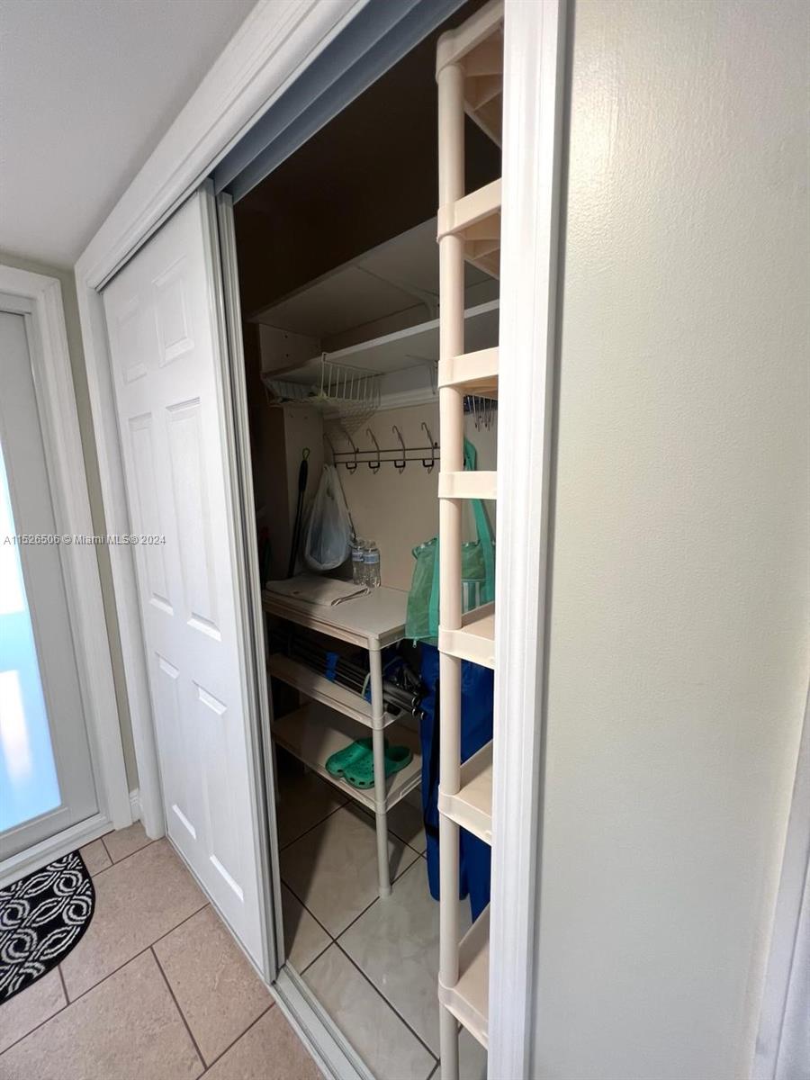 410 Golden Isles Dr. 407, Hallandale Beach, Florida 33009, 1 Bedroom Bedrooms, ,1 BathroomBathrooms,Residential,For Sale,410 Golden Isles Dr. 407,A11526506