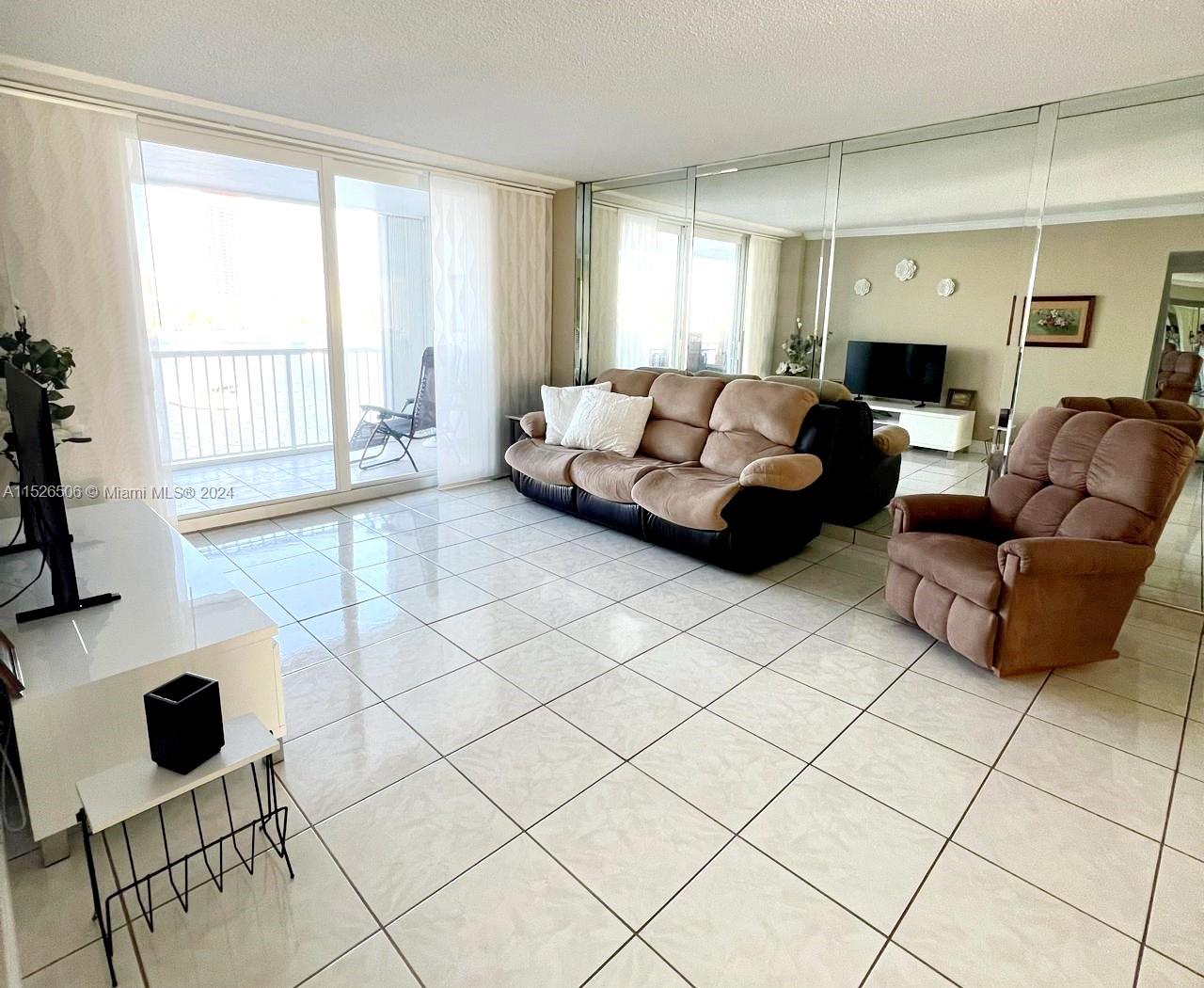 410 Golden Isles Dr. 407, Hallandale Beach, Florida 33009, 1 Bedroom Bedrooms, ,1 BathroomBathrooms,Residential,For Sale,410 Golden Isles Dr. 407,A11526506