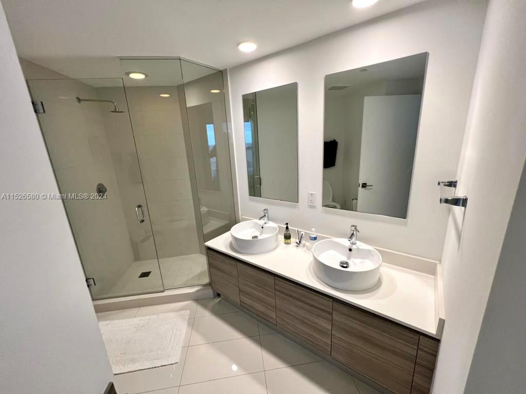 Miami, Florida 33137, 2 Bedrooms Bedrooms, ,2 BathroomsBathrooms,Residentiallease,For Rent,A11526580
