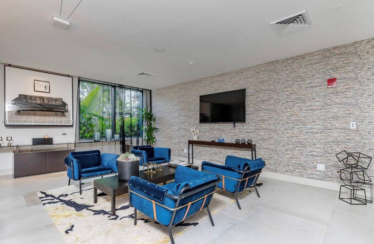 Miami, Florida 33137, 2 Bedrooms Bedrooms, ,2 BathroomsBathrooms,Residentiallease,For Rent,A11526580