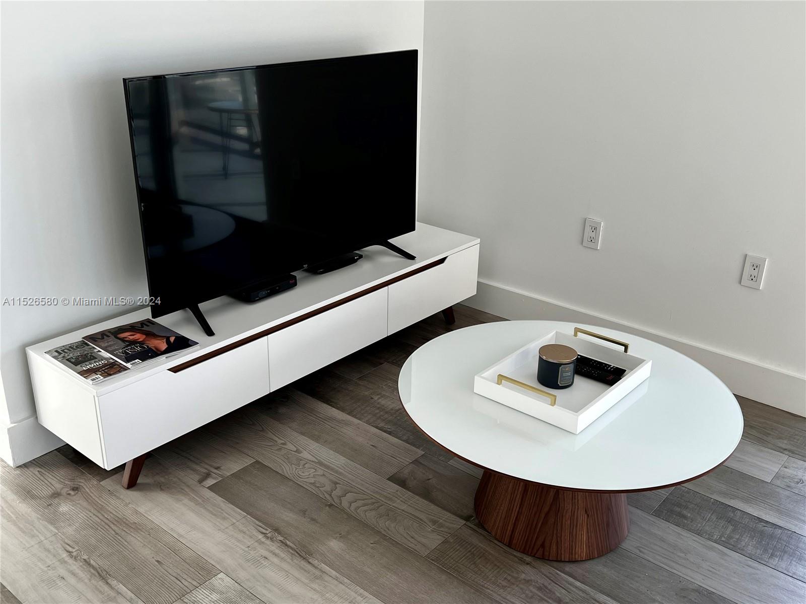 Miami, Florida 33137, 2 Bedrooms Bedrooms, ,2 BathroomsBathrooms,Residentiallease,For Rent,A11526580