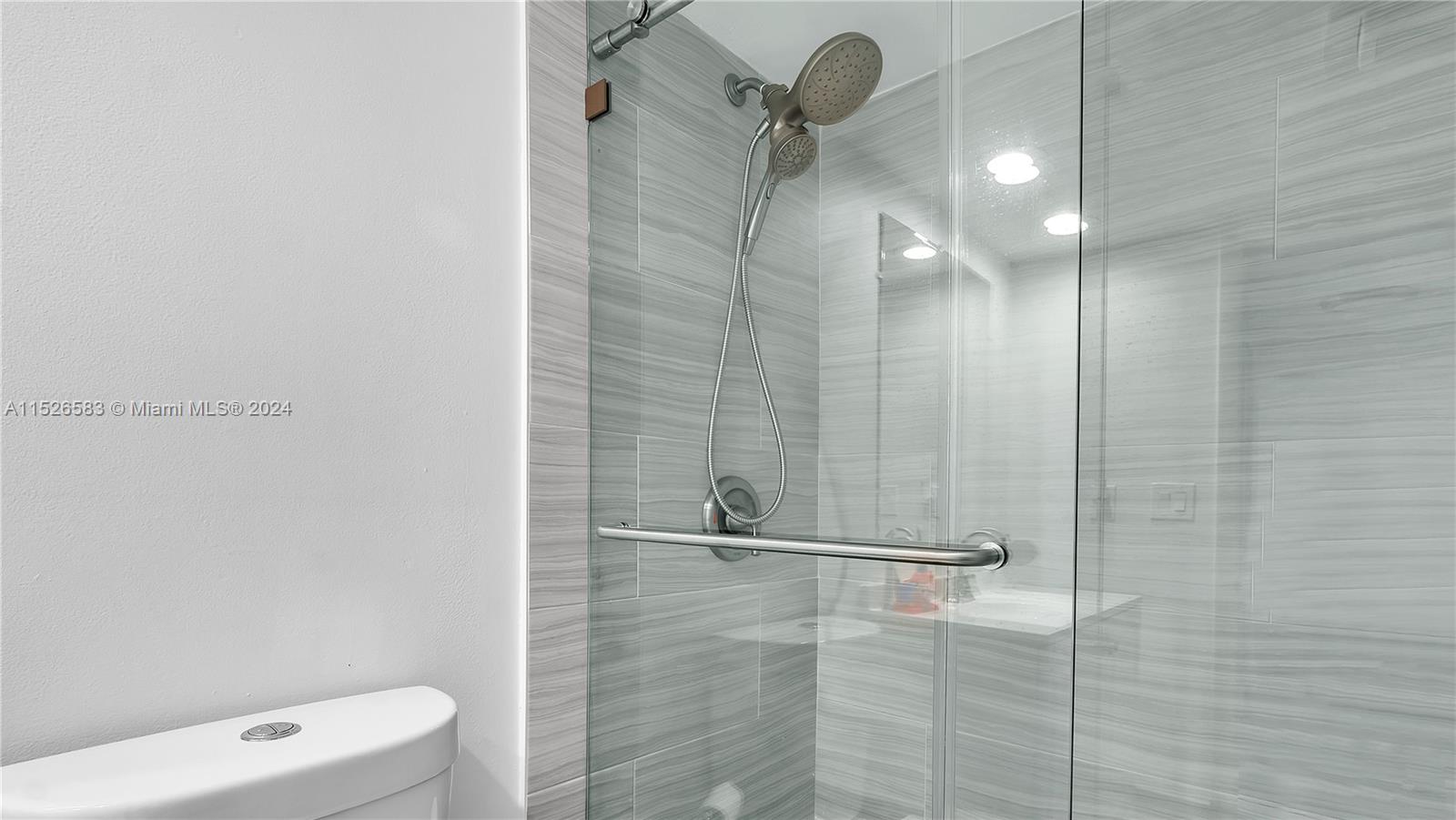 311 SE 3rd St 206, Dania Beach, Florida 33004, 2 Bedrooms Bedrooms, ,2 BathroomsBathrooms,Residential,For Sale,311 SE 3rd St 206,A11526583