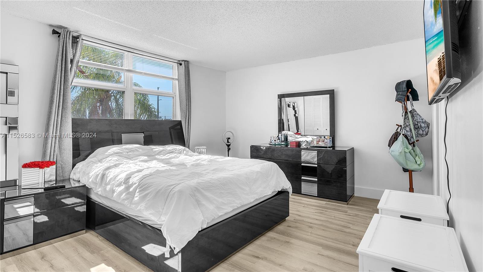 311 SE 3rd St 206, Dania Beach, Florida 33004, 2 Bedrooms Bedrooms, ,2 BathroomsBathrooms,Residential,For Sale,311 SE 3rd St 206,A11526583