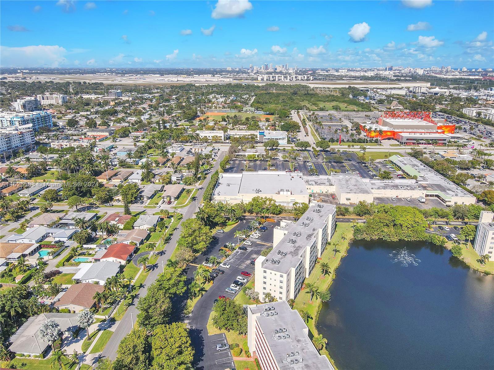 311 SE 3rd St 206, Dania Beach, Florida 33004, 2 Bedrooms Bedrooms, ,2 BathroomsBathrooms,Residential,For Sale,311 SE 3rd St 206,A11526583