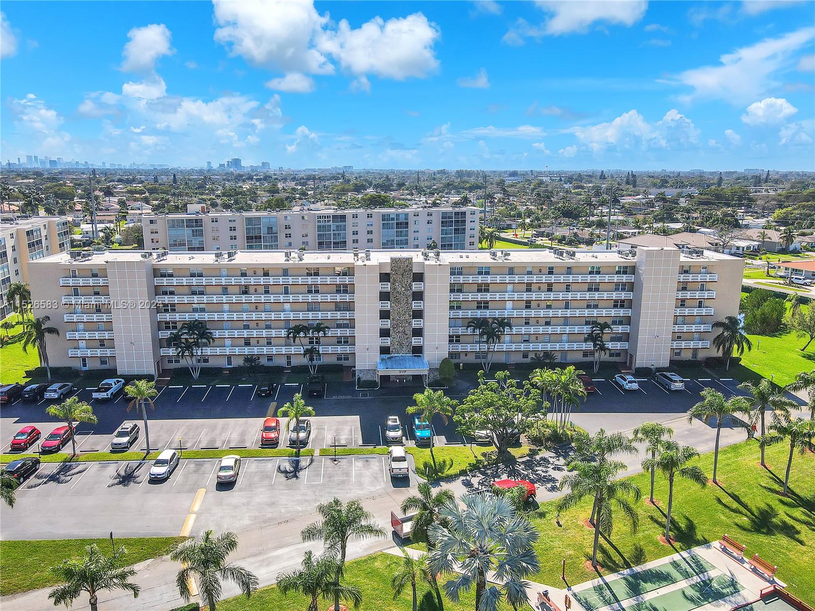 311 SE 3rd St 206, Dania Beach, Florida 33004, 2 Bedrooms Bedrooms, ,2 BathroomsBathrooms,Residential,For Sale,311 SE 3rd St 206,A11526583