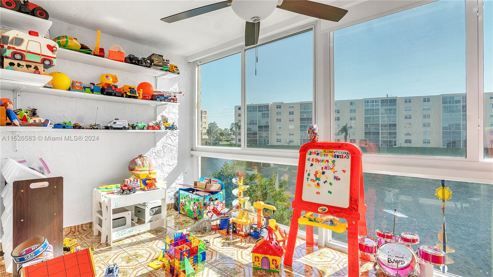 311 SE 3rd St 206, Dania Beach, Florida 33004, 2 Bedrooms Bedrooms, ,2 BathroomsBathrooms,Residential,For Sale,311 SE 3rd St 206,A11526583