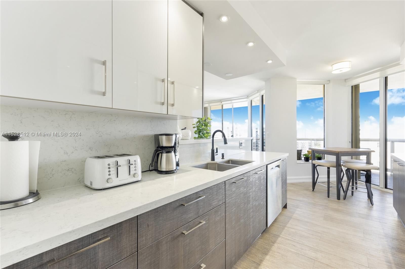 20191 Country Club Dr, Aventura, FL, 33180 United States, 2 Bedrooms Bedrooms, ,2 BathroomsBathrooms,Residential,For Sale,Country Club Dr,A11526512