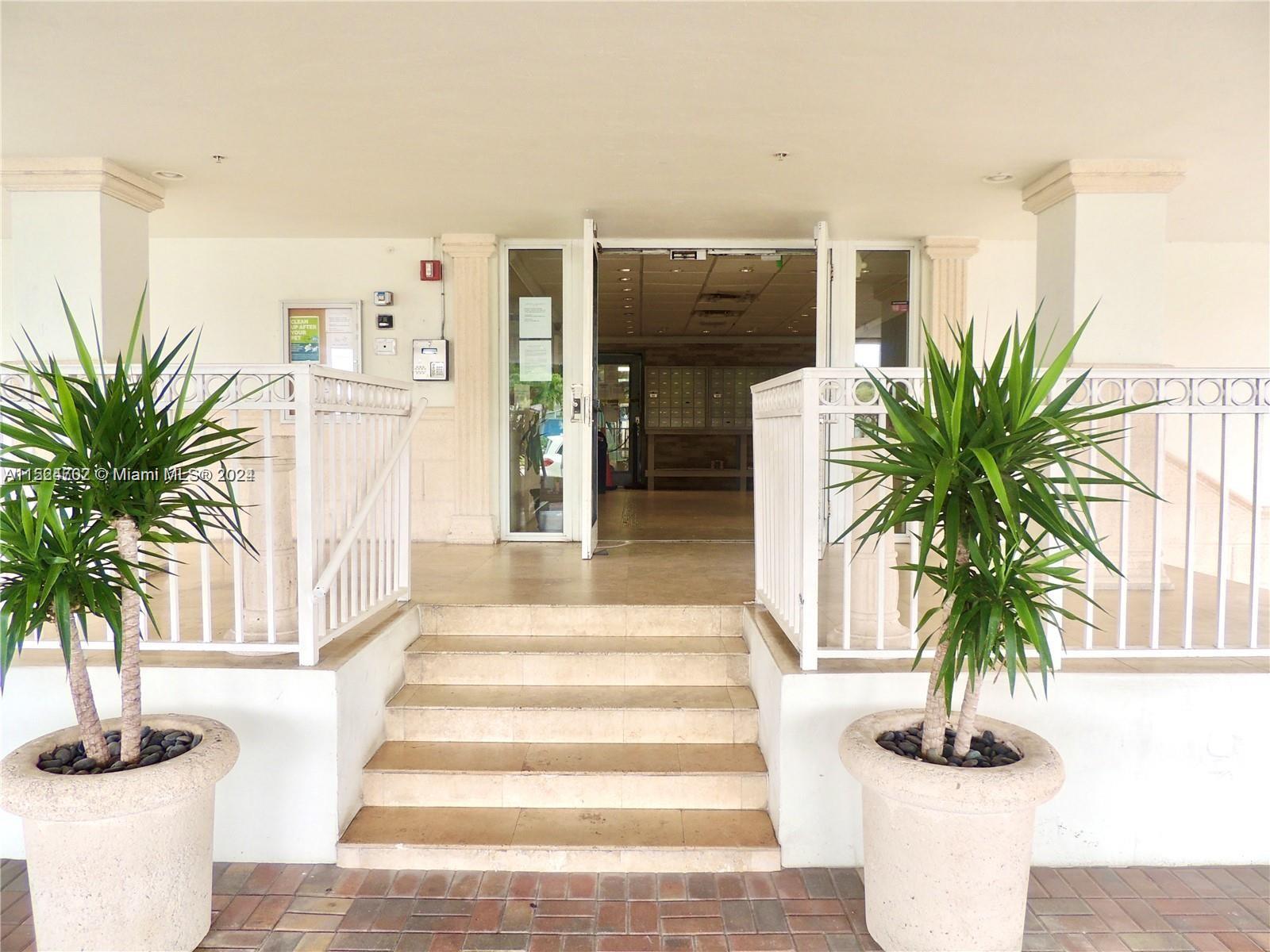 7545 E Treasure Dr 9H, North Bay Village, Florida 33141, 3 Bedrooms Bedrooms, ,2 BathroomsBathrooms,Residential,For Sale,7545 E Treasure Dr 9H,A11524702