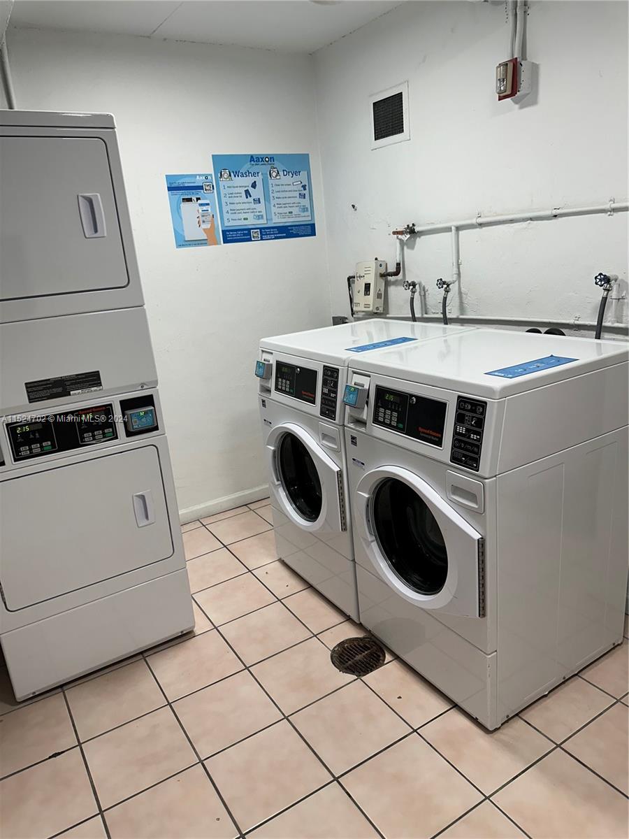 7545 E Treasure Dr 9H, North Bay Village, Florida 33141, 3 Bedrooms Bedrooms, ,2 BathroomsBathrooms,Residential,For Sale,7545 E Treasure Dr 9H,A11524702