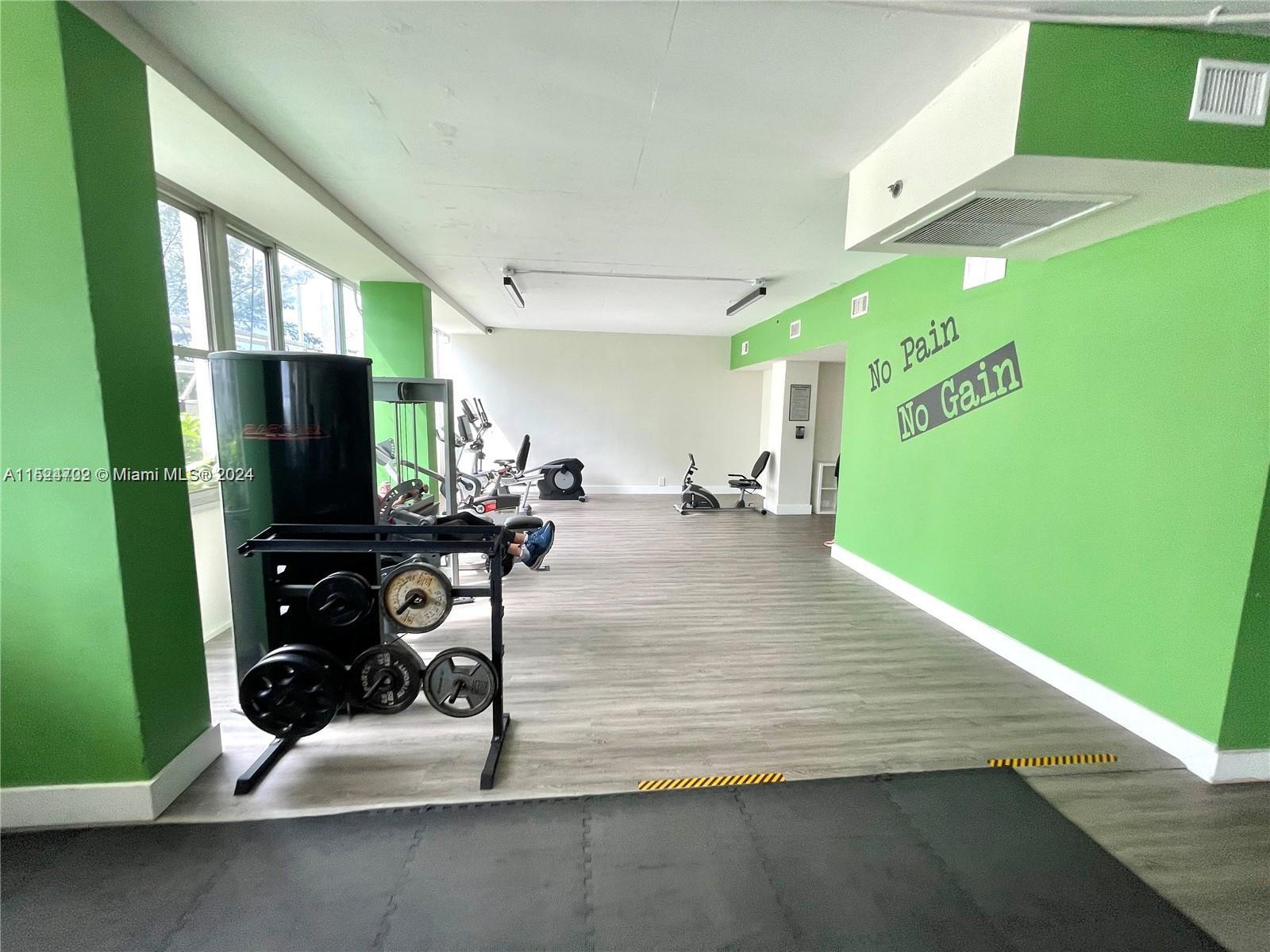 7545 E Treasure Dr 9H, North Bay Village, Florida 33141, 3 Bedrooms Bedrooms, ,2 BathroomsBathrooms,Residential,For Sale,7545 E Treasure Dr 9H,A11524702