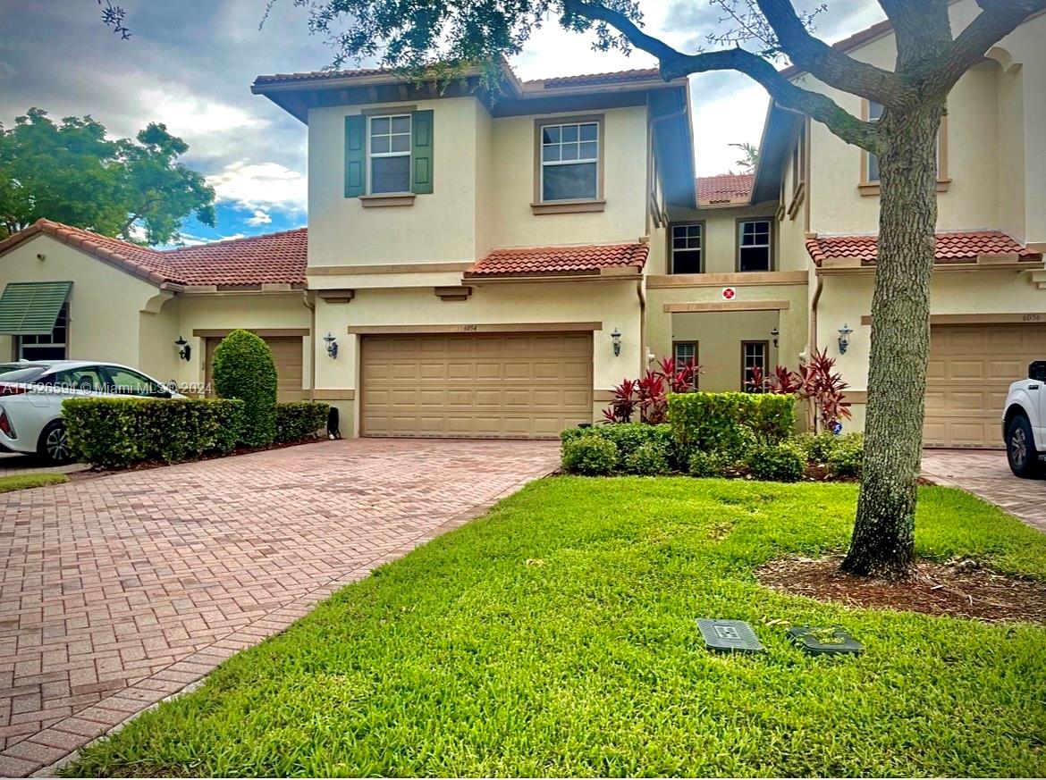 6054 NW 116th Dr, Coral Springs, Florida 33076, 3 Bedrooms Bedrooms, ,2 BathroomsBathrooms,Residentiallease,For Rent,6054 NW 116th Dr,A11526594