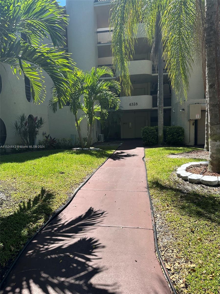 6328 Longboat Ln W, Boca Raton, FL, 33433 United States, 2 Bedrooms Bedrooms, ,2 BathroomsBathrooms,Residential,For Sale,Longboat Ln W,A11526643