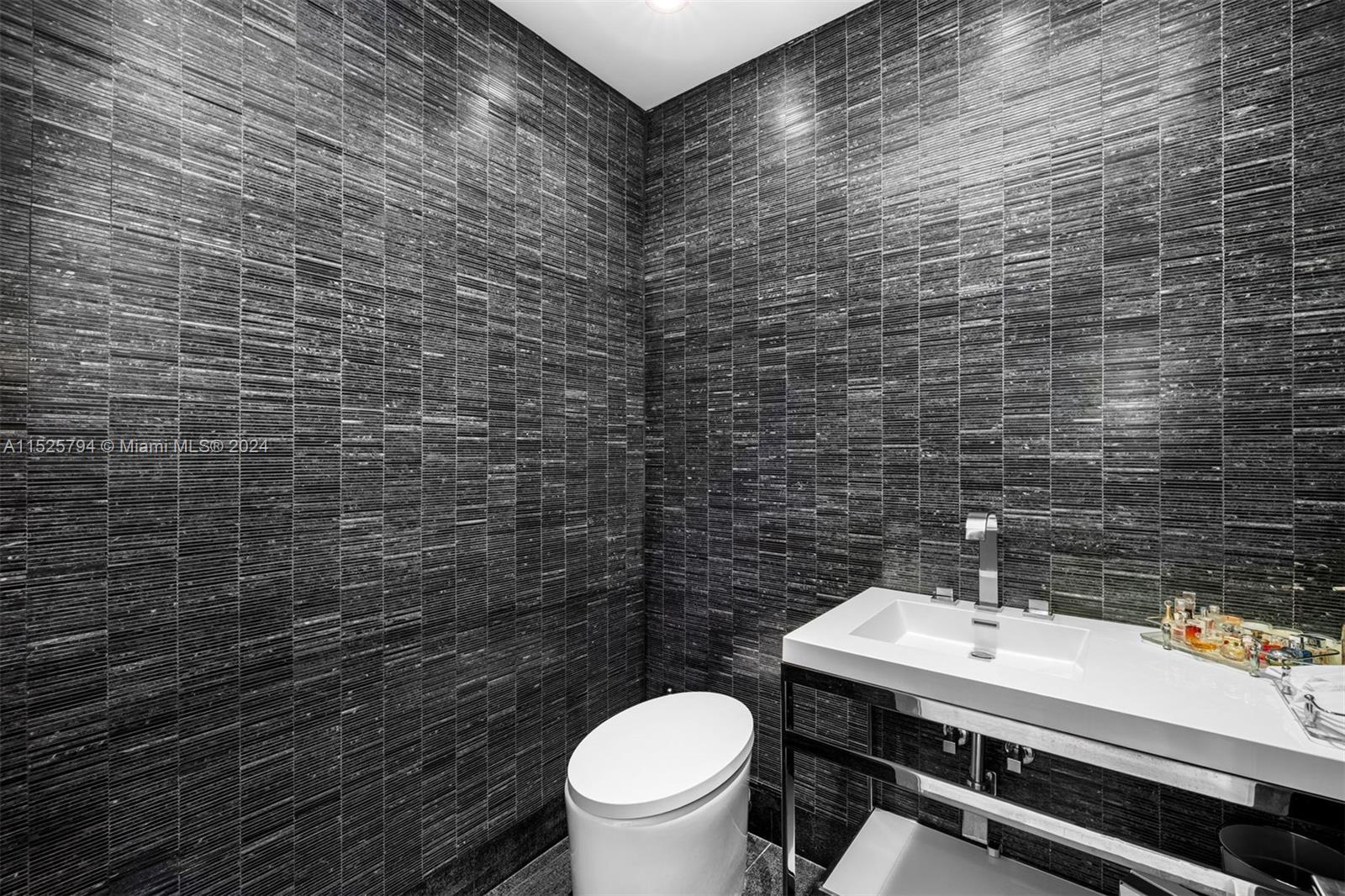 18101 Collins Ave, Sunny Isles Beach, FL, 33160 United States, 3 Bedrooms Bedrooms, ,3 BathroomsBathrooms,Residential,For Sale,Collins Ave,A11525794
