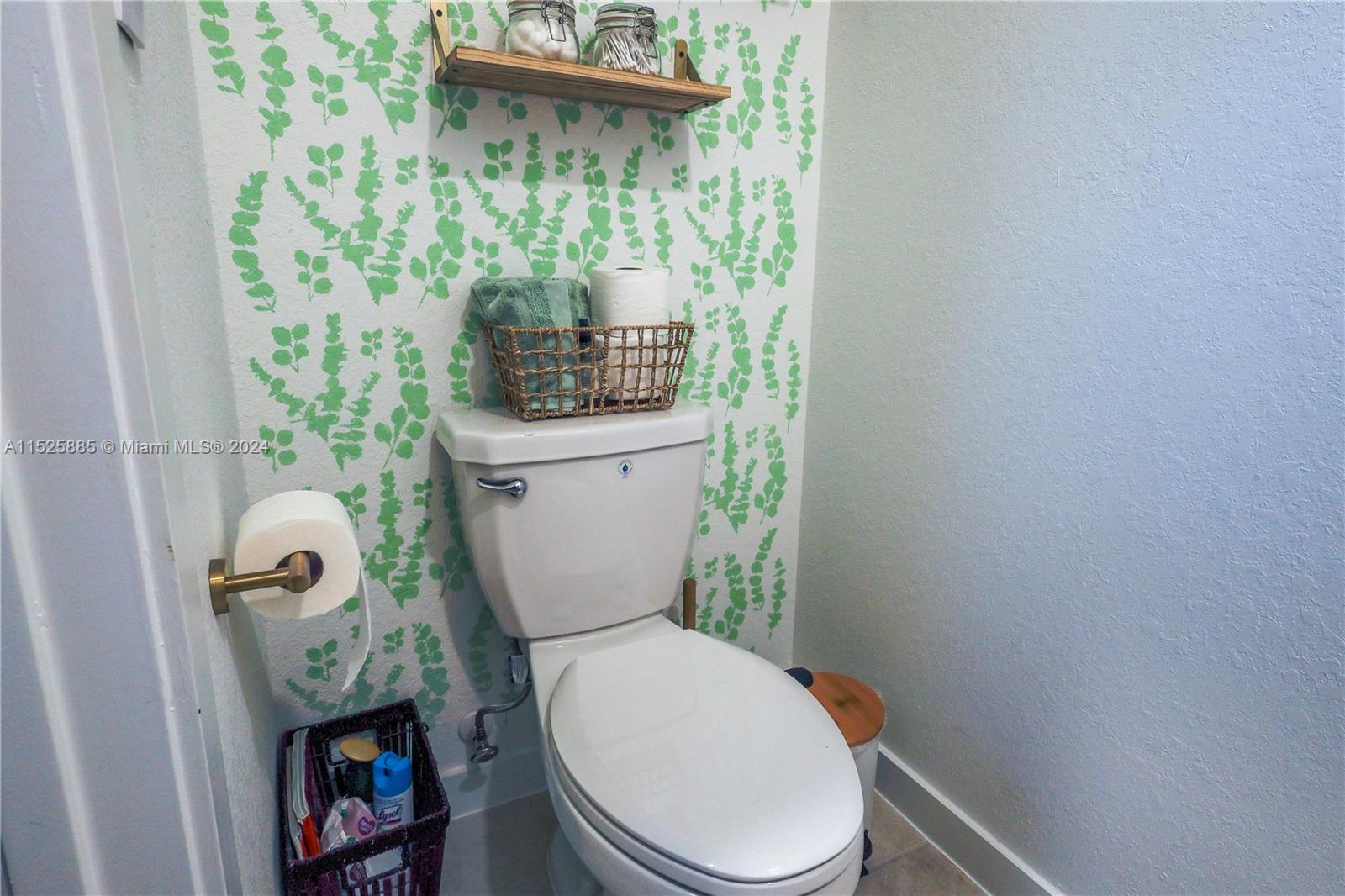 923 SE 19th St, Homestead, Florida 33034, 3 Bedrooms Bedrooms, ,2 BathroomsBathrooms,Residential,For Sale,923 SE 19th St,A11525885