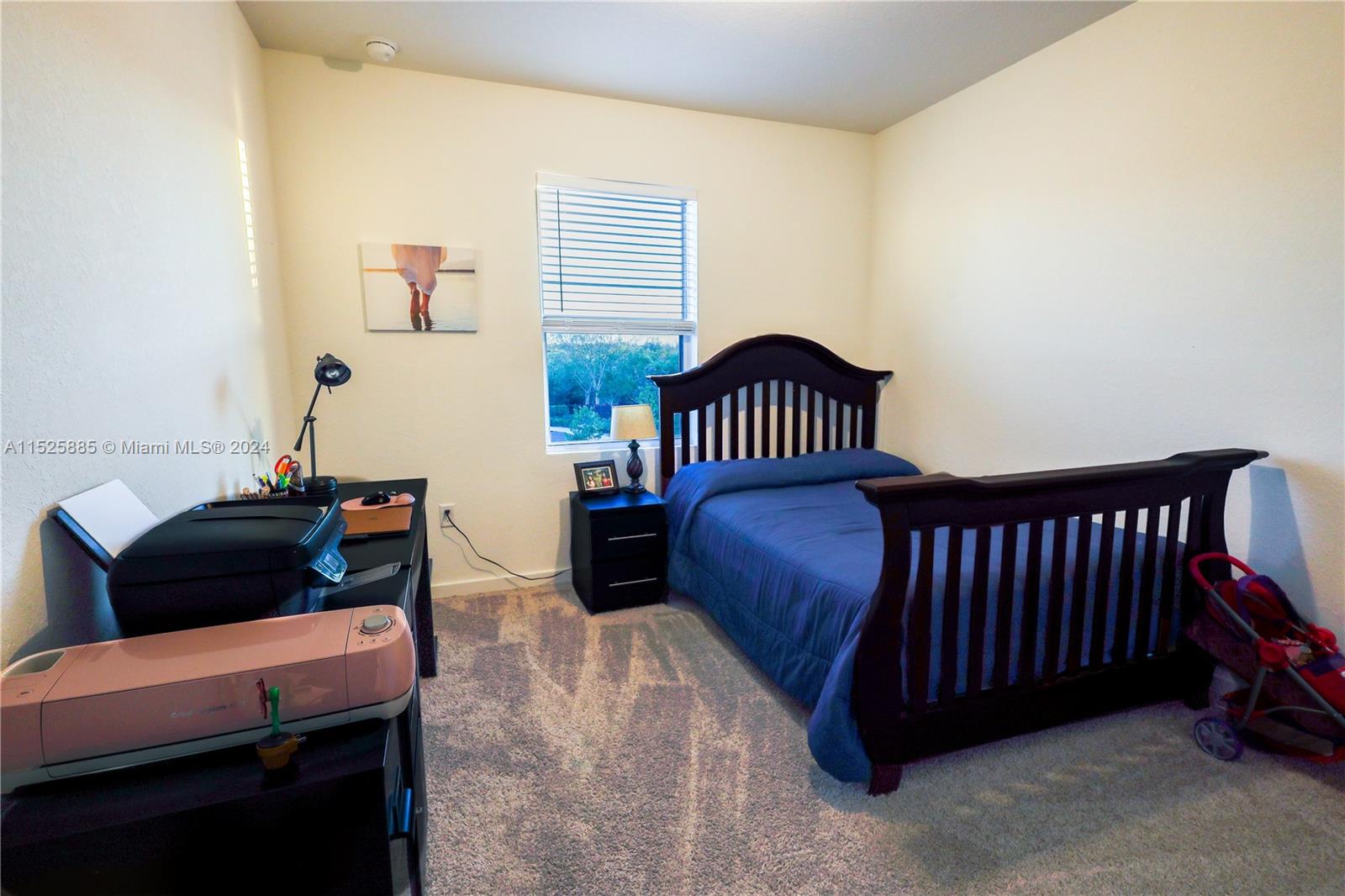 923 SE 19th St, Homestead, Florida 33034, 3 Bedrooms Bedrooms, ,2 BathroomsBathrooms,Residential,For Sale,923 SE 19th St,A11525885