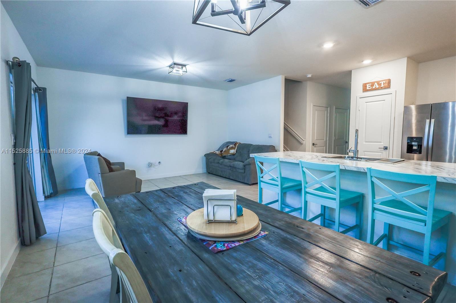 923 SE 19th St, Homestead, Florida 33034, 3 Bedrooms Bedrooms, ,2 BathroomsBathrooms,Residential,For Sale,923 SE 19th St,A11525885