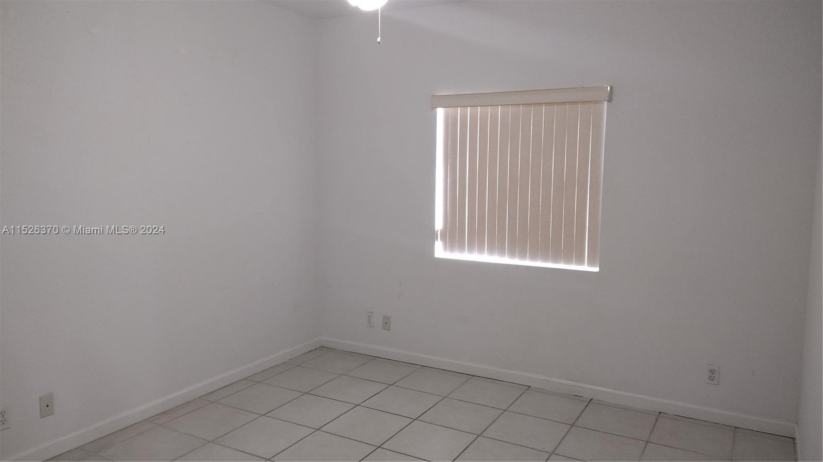 4902 Washington St 7, Hollywood, Florida 33021, 2 Bedrooms Bedrooms, ,2 BathroomsBathrooms,Residentiallease,For Rent,4902 Washington St 7,A11526370