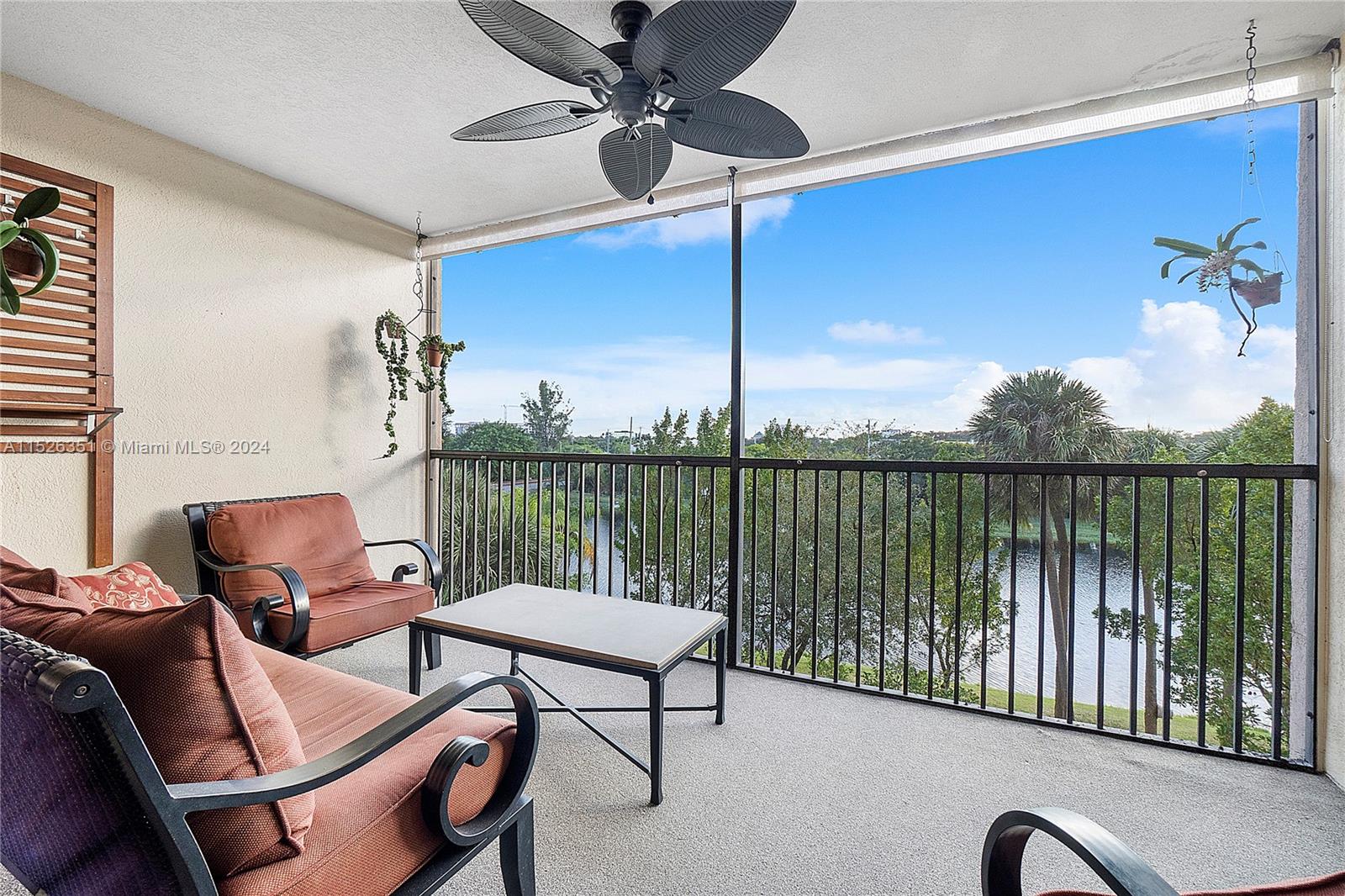 2200 S Cypress Bend Dr 406, Pompano Beach, Florida 33069, 2 Bedrooms Bedrooms, ,2 BathroomsBathrooms,Residential,For Sale,2200 S Cypress Bend Dr 406,A11526351