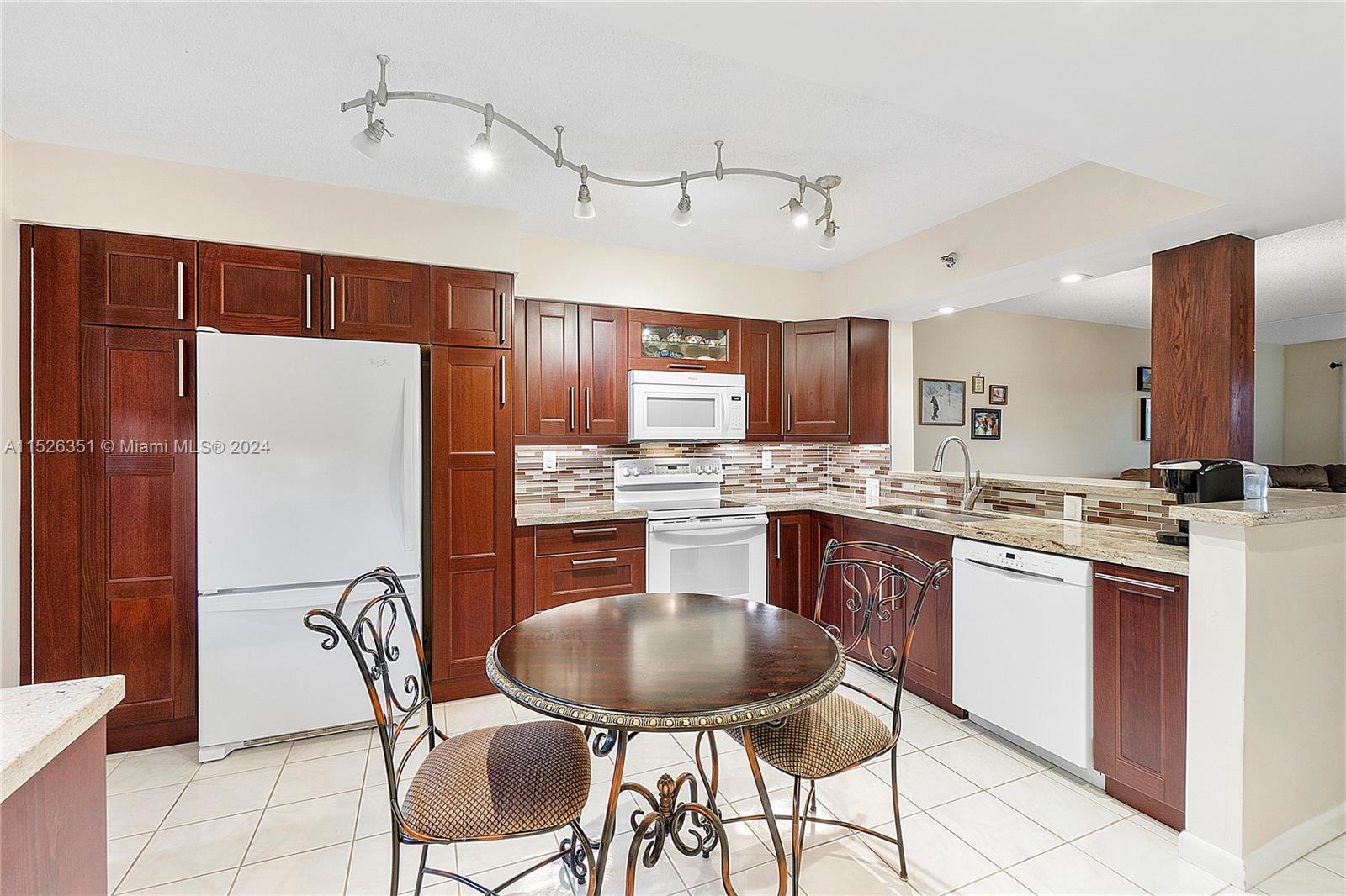 2200 S Cypress Bend Dr 406, Pompano Beach, Florida 33069, 2 Bedrooms Bedrooms, ,2 BathroomsBathrooms,Residential,For Sale,2200 S Cypress Bend Dr 406,A11526351
