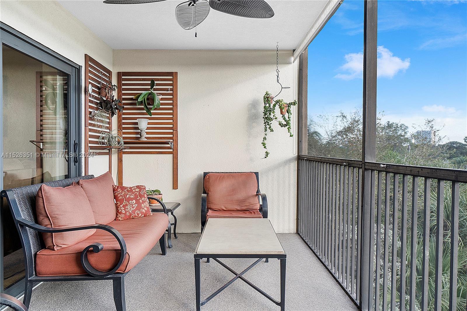 2200 S Cypress Bend Dr 406, Pompano Beach, Florida 33069, 2 Bedrooms Bedrooms, ,2 BathroomsBathrooms,Residential,For Sale,2200 S Cypress Bend Dr 406,A11526351