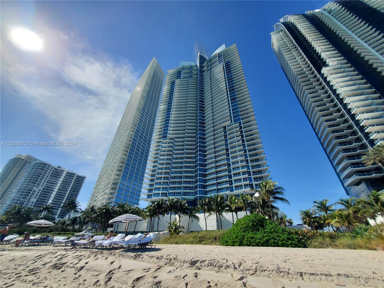 Beach with towel and lounges service