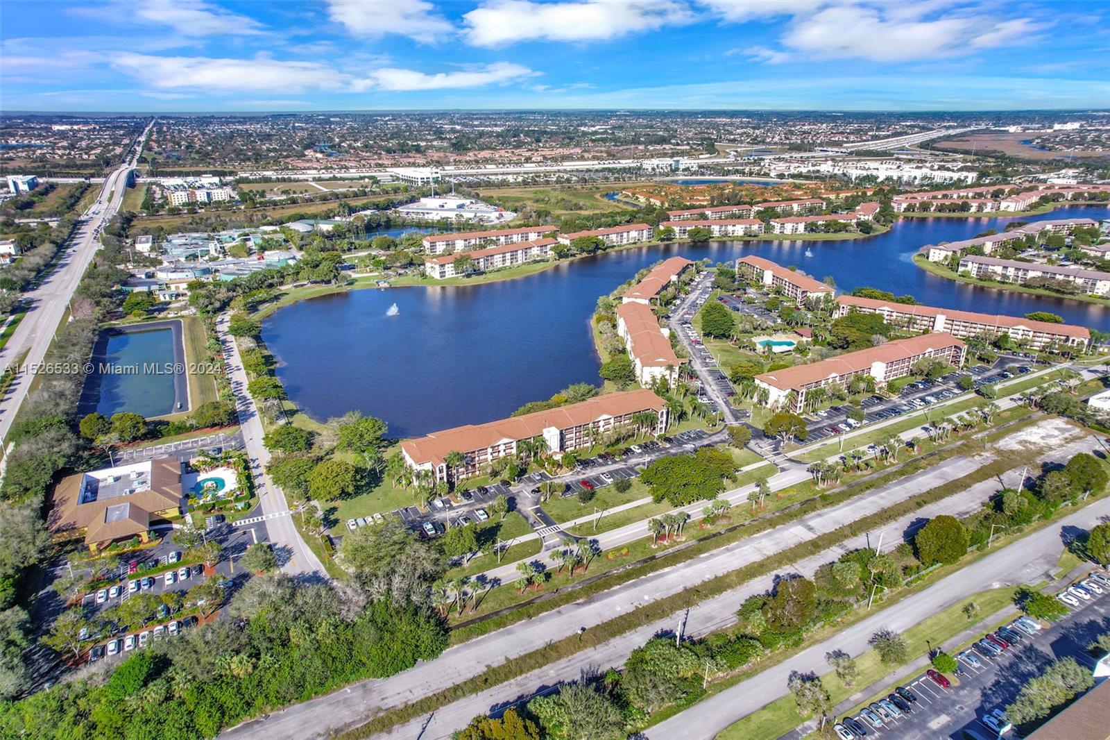 1400 SW 137th Ave 407F, Pembroke Pines, Florida 33027, 2 Bedrooms Bedrooms, ,2 BathroomsBathrooms,Residential,For Sale,1400 SW 137th Ave 407F,A11526533