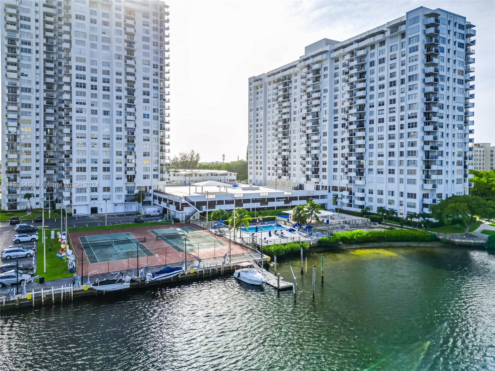 2780 183rd St, Aventura, FL, 33160 United States, 2 Bedrooms Bedrooms, ,2 BathroomsBathrooms,Residential,For Sale,183rd St,A11526450