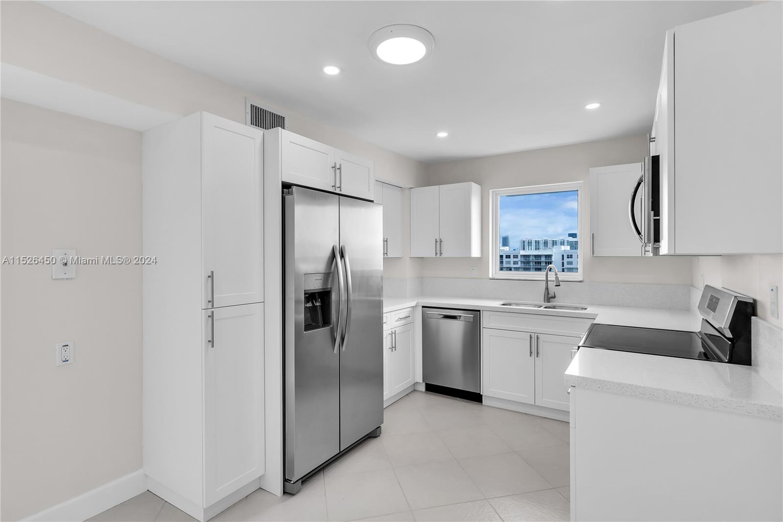 2780 183rd St, Aventura, FL, 33160 United States, 2 Bedrooms Bedrooms, ,2 BathroomsBathrooms,Residential,For Sale,183rd St,A11526450