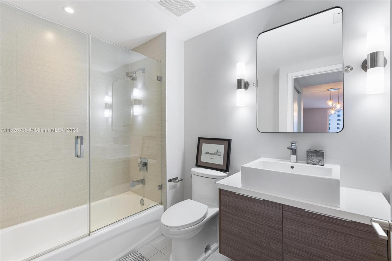 1010 SW 2nd Ave 1103, Miami, Florida 33130, 3 Bedrooms Bedrooms, ,2 BathroomsBathrooms,Residentiallease,For Rent,1010 SW 2nd Ave 1103,A11526735