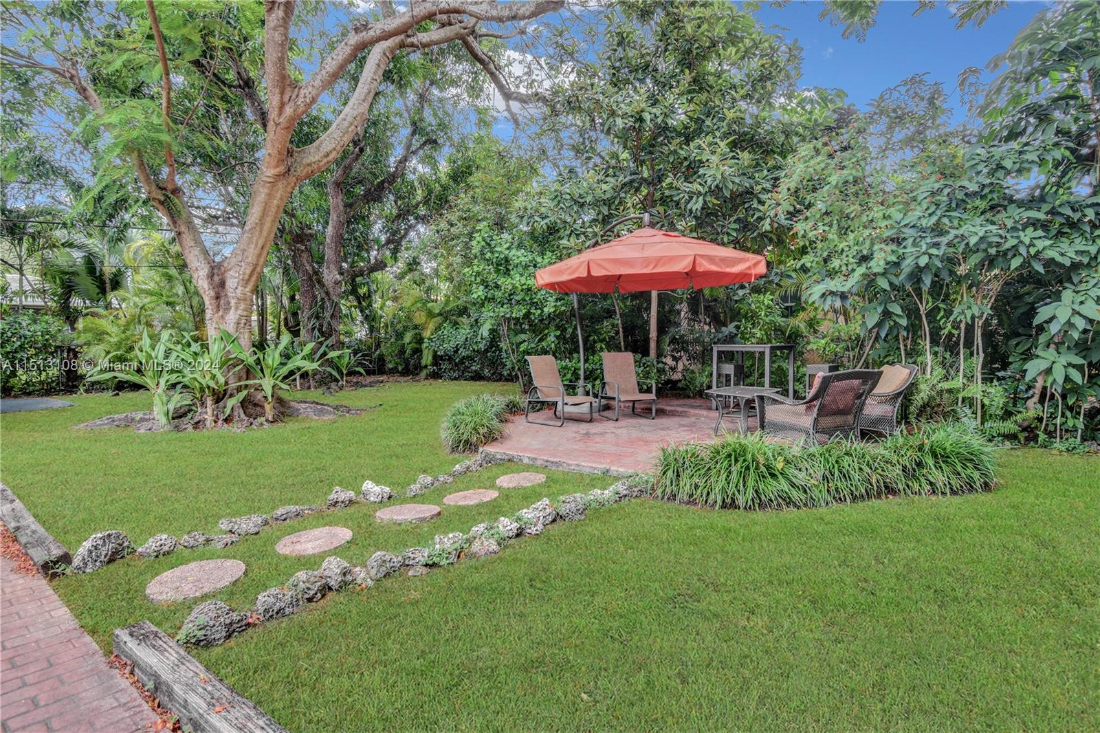 914 Madrid St, Coral Gables, Florida 33134, 3 Bedrooms Bedrooms, ,3 BathroomsBathrooms,Residential,For Sale,914 Madrid St,A11513108