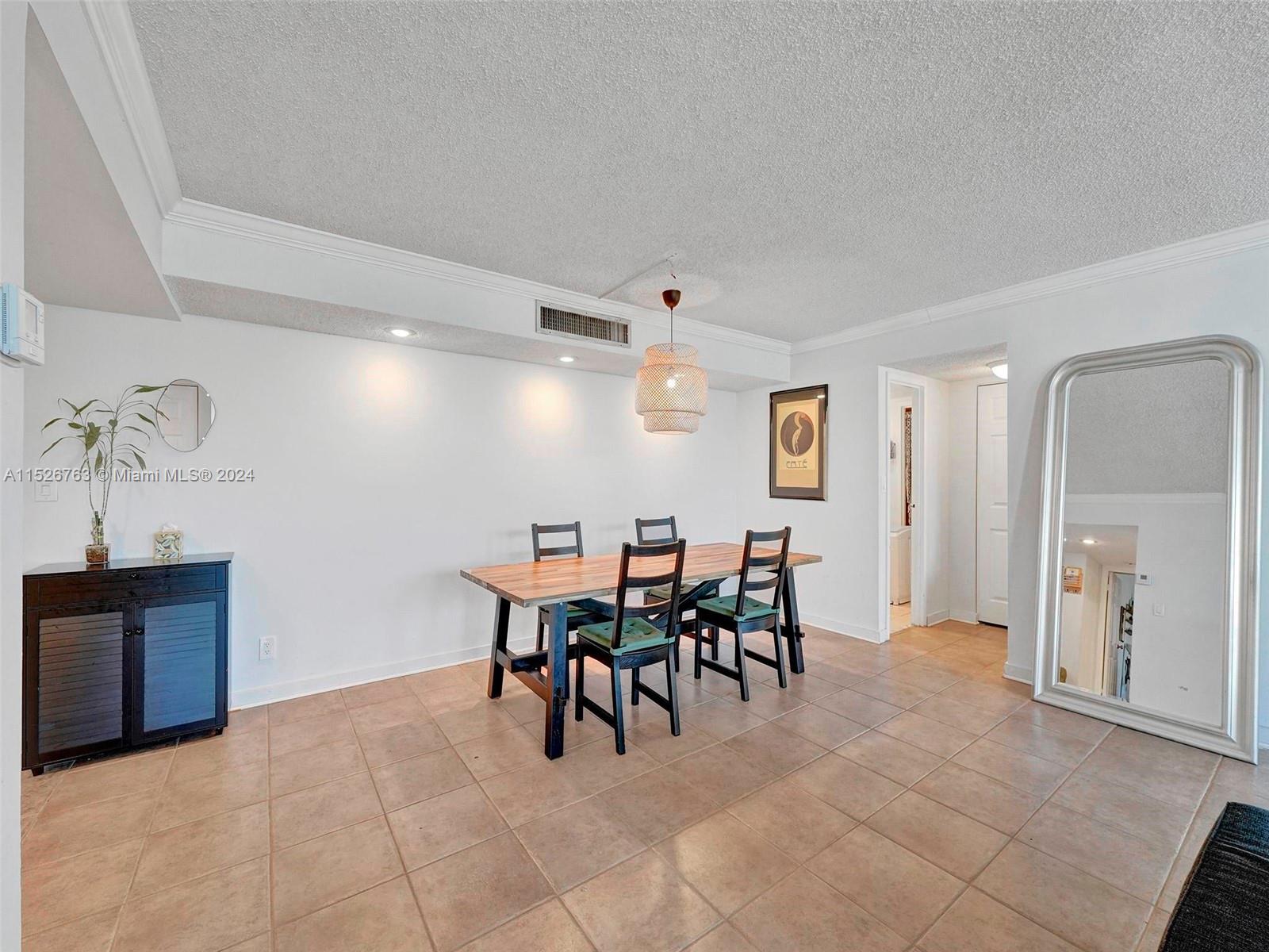 601 Three Islands Blvd 102, Hallandale Beach, Florida 33009, 3 Bedrooms Bedrooms, ,2 BathroomsBathrooms,Residential,For Sale,601 Three Islands Blvd 102,A11526763