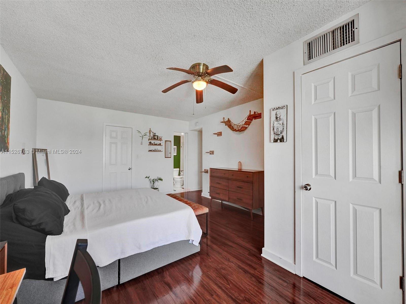 601 Three Islands Blvd 102, Hallandale Beach, Florida 33009, 3 Bedrooms Bedrooms, ,2 BathroomsBathrooms,Residential,For Sale,601 Three Islands Blvd 102,A11526763