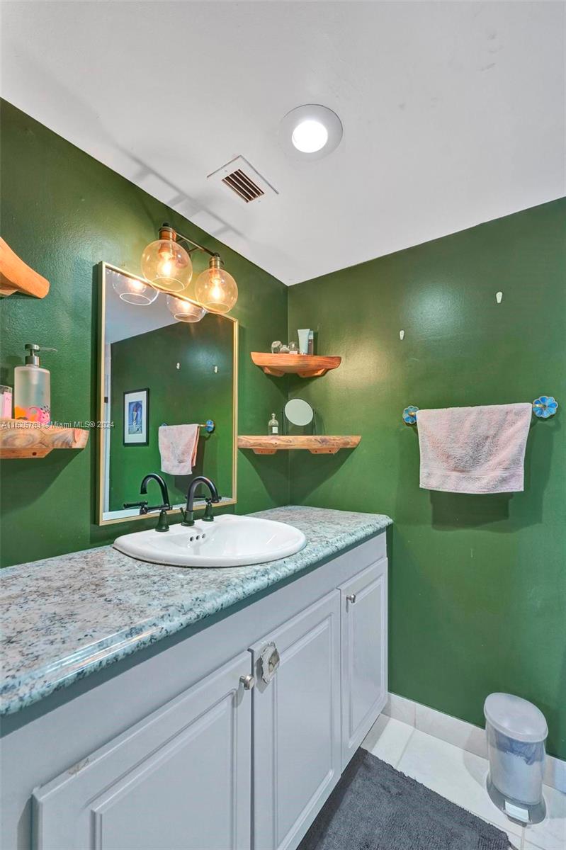 601 Three Islands Blvd 102, Hallandale Beach, Florida 33009, 3 Bedrooms Bedrooms, ,2 BathroomsBathrooms,Residential,For Sale,601 Three Islands Blvd 102,A11526763