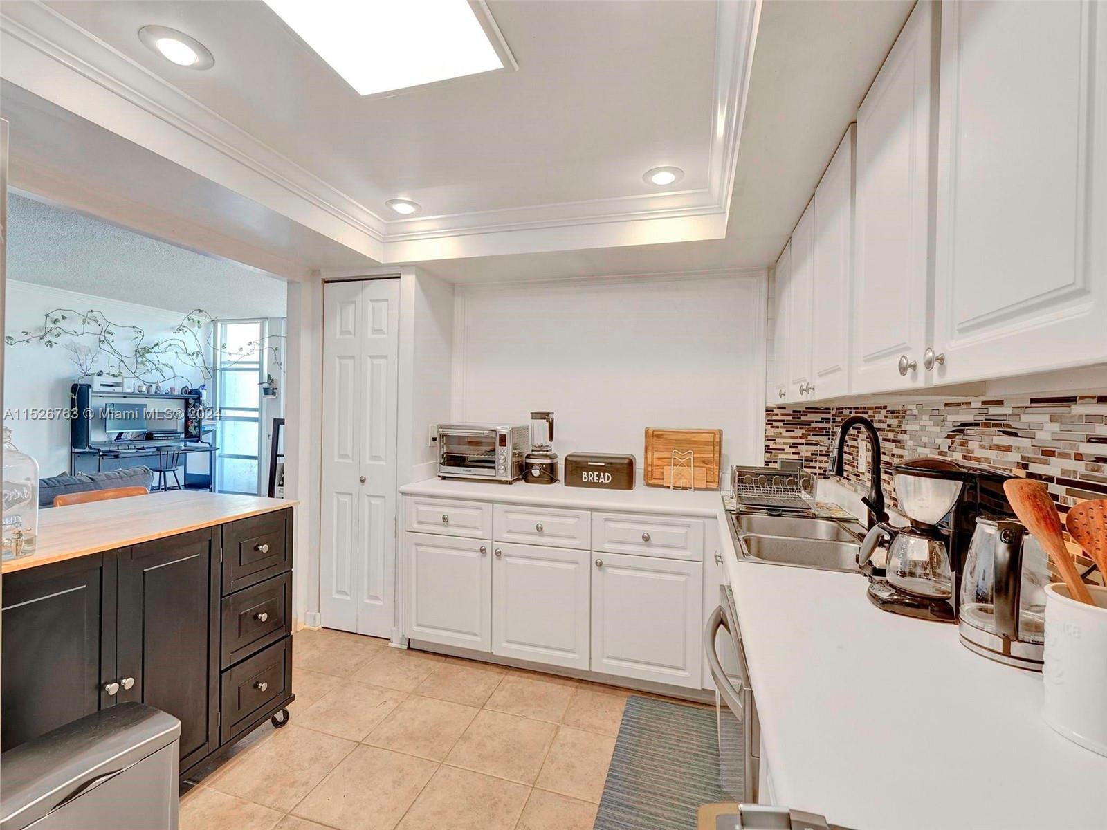 601 Three Islands Blvd 102, Hallandale Beach, Florida 33009, 3 Bedrooms Bedrooms, ,2 BathroomsBathrooms,Residential,For Sale,601 Three Islands Blvd 102,A11526763