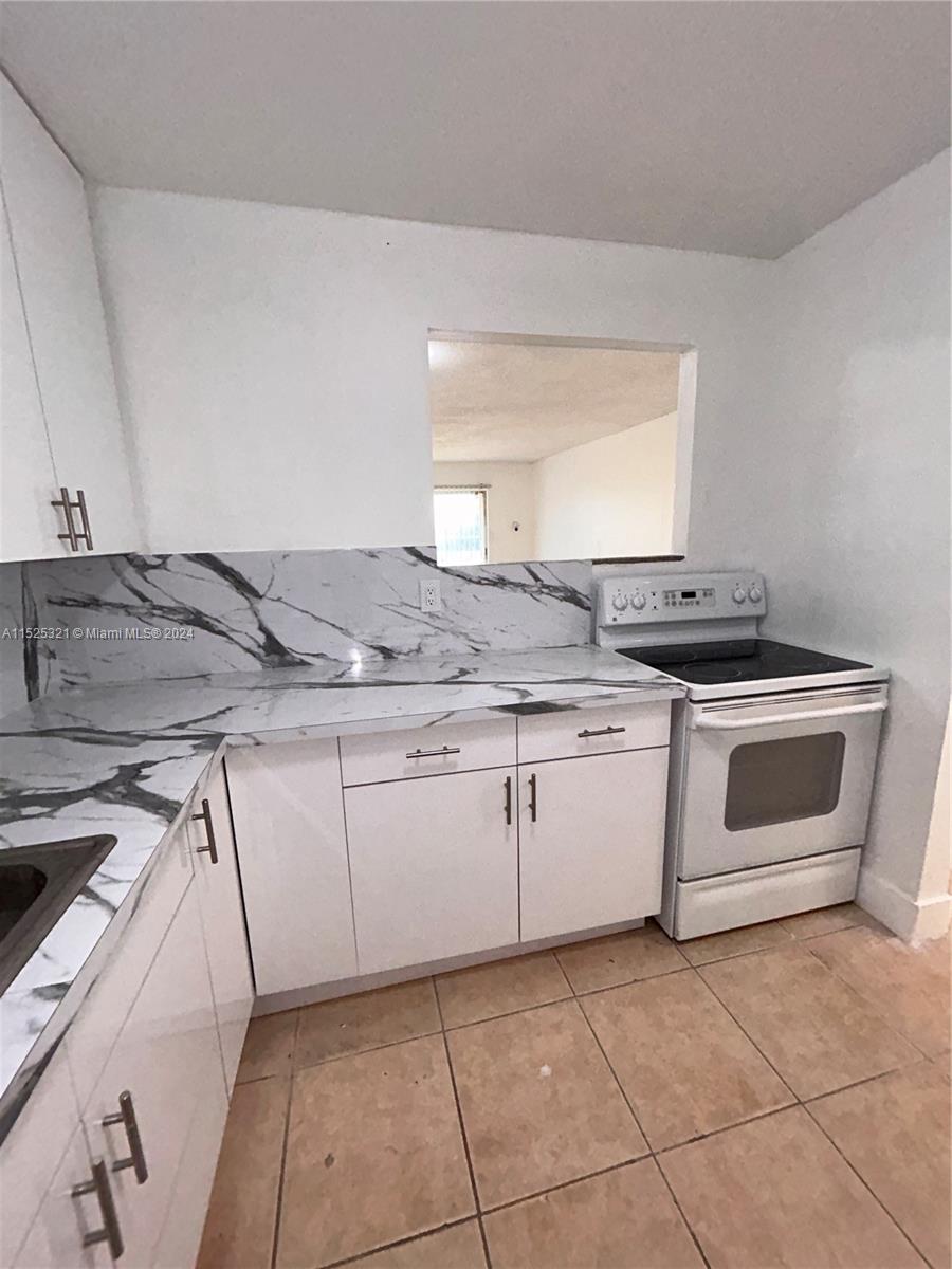 15201 6th Ave, Miami, FL, 33162 United States, 2 Bedrooms Bedrooms, ,2 BathroomsBathrooms,Residential,For Sale,6th Ave,A11525321