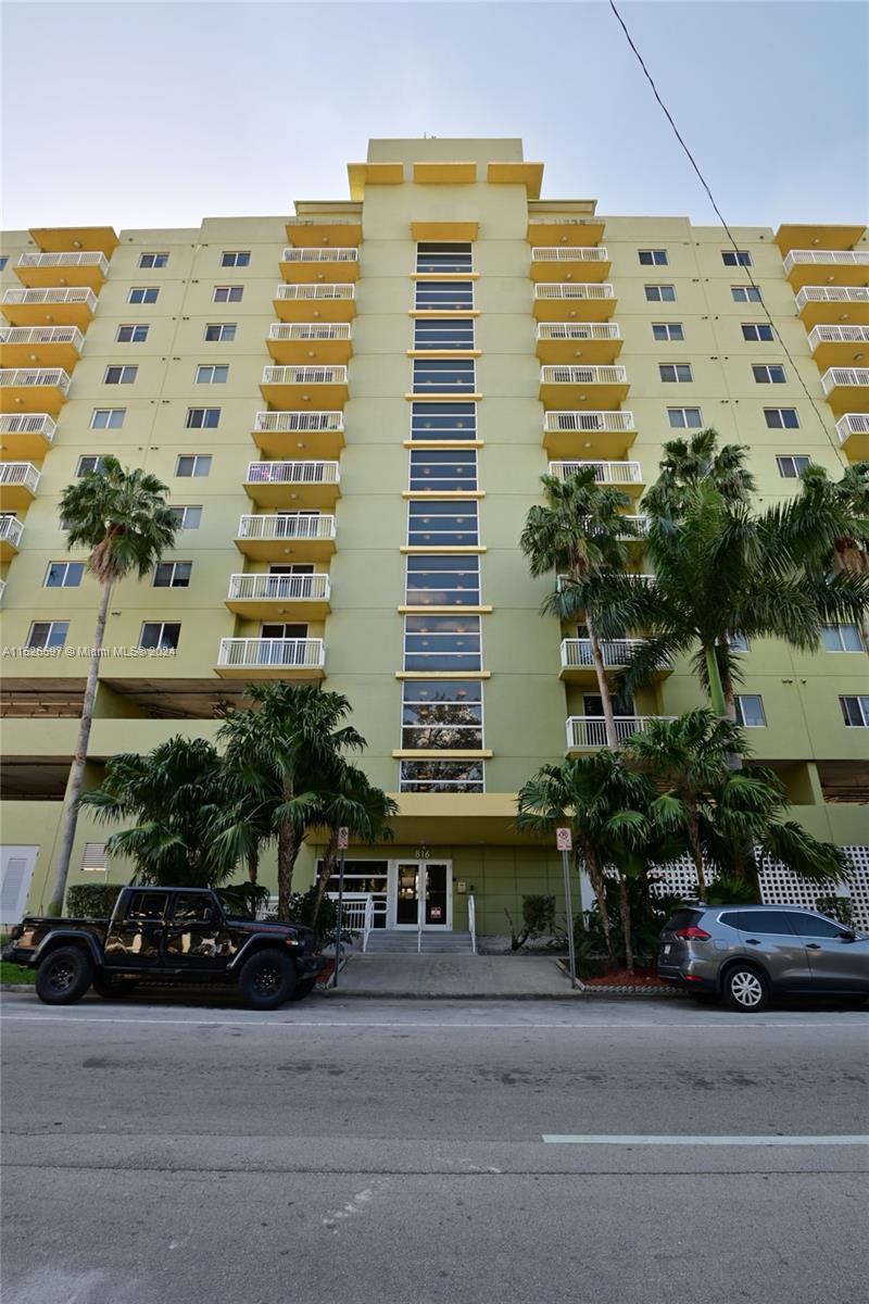 816 NW 11th St 303, Miami, Florida 33136, 1 Bedroom Bedrooms, ,1 BathroomBathrooms,Residential,For Sale,816 NW 11th St 303,A11526597