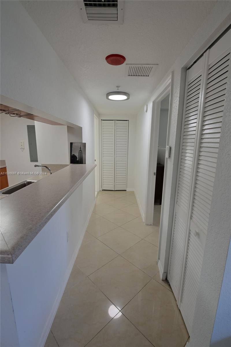 816 NW 11th St 303, Miami, Florida 33136, 1 Bedroom Bedrooms, ,1 BathroomBathrooms,Residential,For Sale,816 NW 11th St 303,A11526597