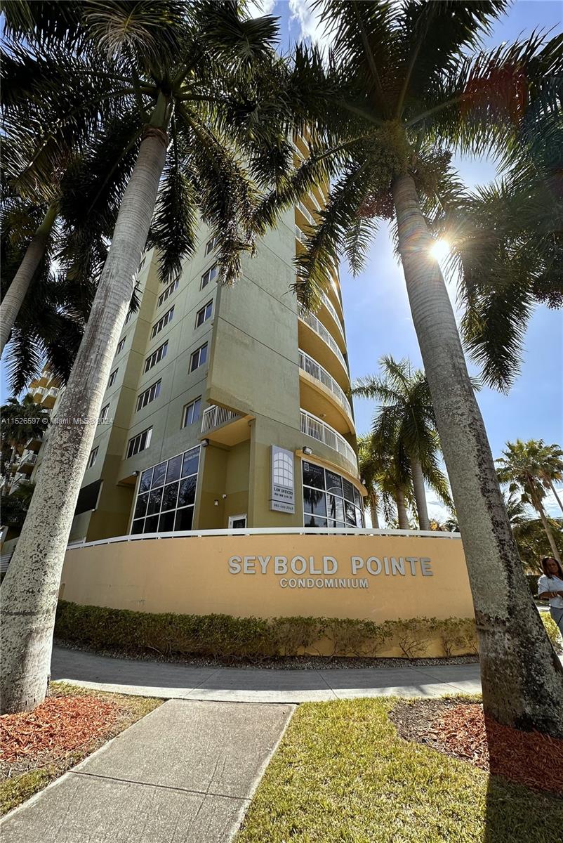 816 NW 11th St 303, Miami, Florida 33136, 1 Bedroom Bedrooms, ,1 BathroomBathrooms,Residential,For Sale,816 NW 11th St 303,A11526597