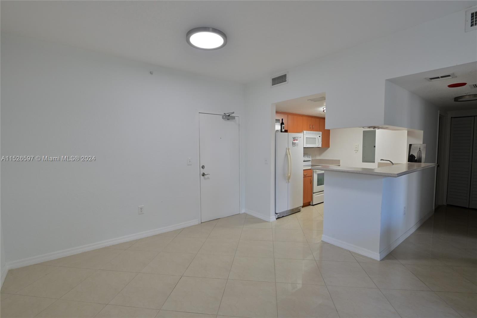 816 NW 11th St 303, Miami, Florida 33136, 1 Bedroom Bedrooms, ,1 BathroomBathrooms,Residential,For Sale,816 NW 11th St 303,A11526597