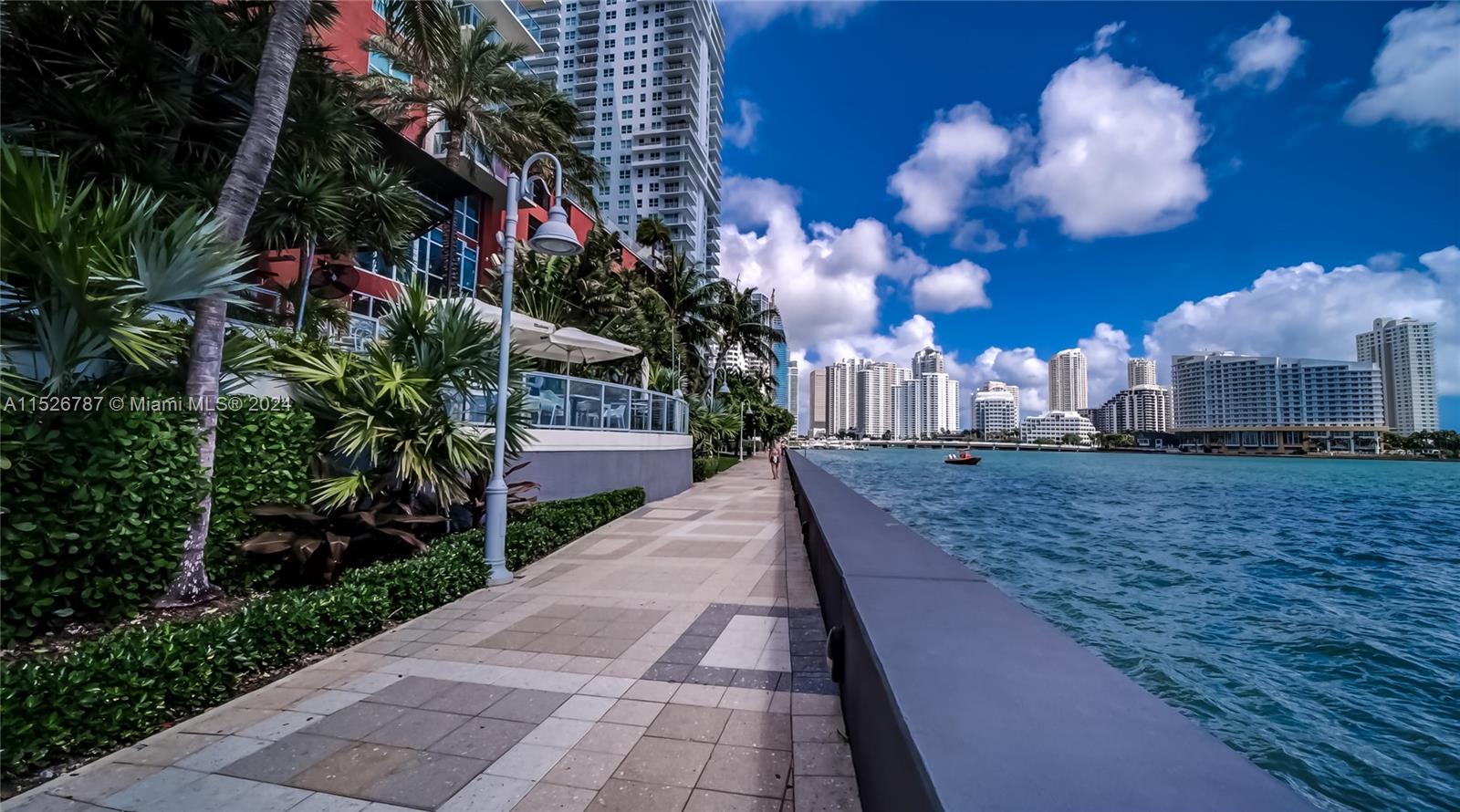 1155 Brickell Bay Dr 805, Miami, Florida 33131, 1 Bedroom Bedrooms, ,1 BathroomBathrooms,Residentiallease,For Rent,1155 Brickell Bay Dr 805,A11526787