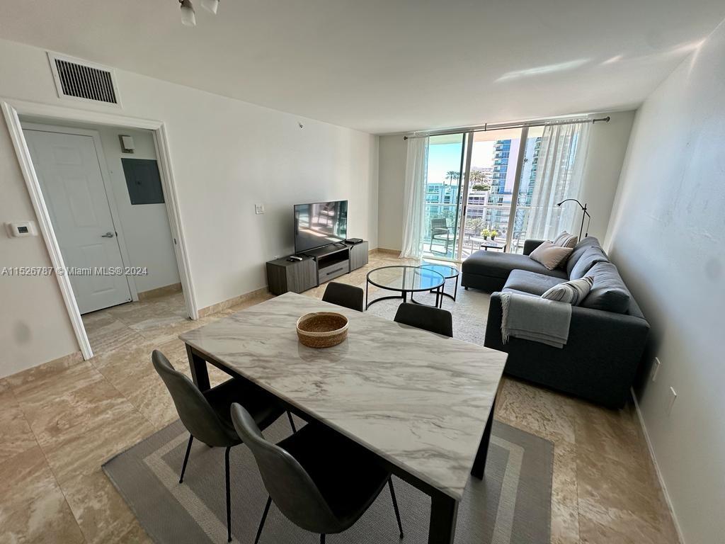 1155 Brickell Bay Dr 805, Miami, Florida 33131, 1 Bedroom Bedrooms, ,1 BathroomBathrooms,Residentiallease,For Rent,1155 Brickell Bay Dr 805,A11526787