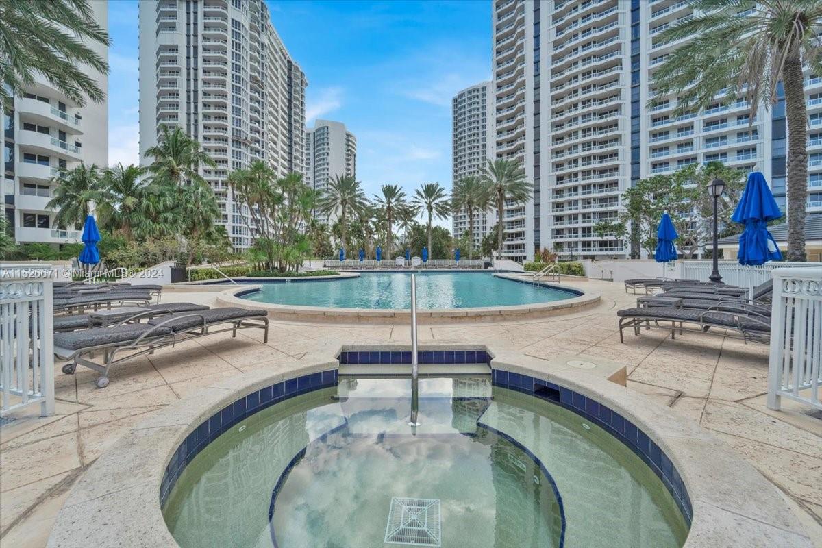 21205 Yacht Club Dr 308, Aventura, Florida 33180, 4 Bedrooms Bedrooms, ,3 BathroomsBathrooms,Residential,For Sale,21205 Yacht Club Dr 308,A11526671