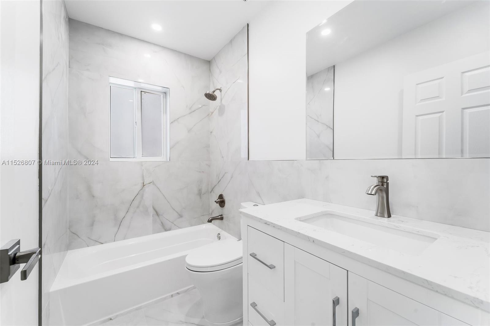 2760 SW 14th St, Miami, Florida 33145, 3 Bedrooms Bedrooms, ,2 BathroomsBathrooms,Residentiallease,For Rent,2760 SW 14th St,A11526807